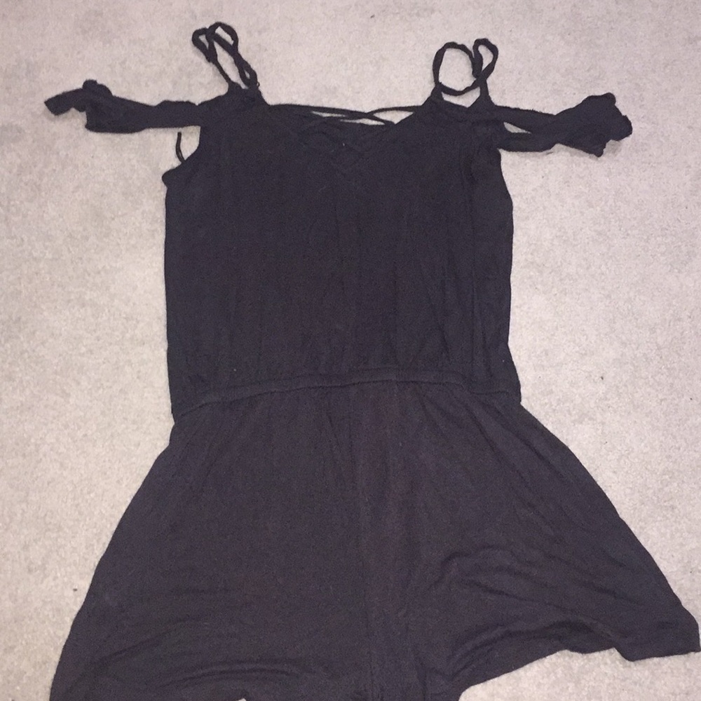 Black romper - Picture 2 of 2